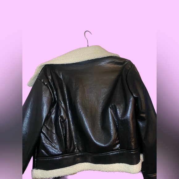 leather jacket - Picture 4 of 4